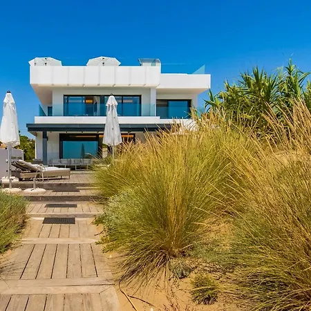 Frontline Costabella - Villa