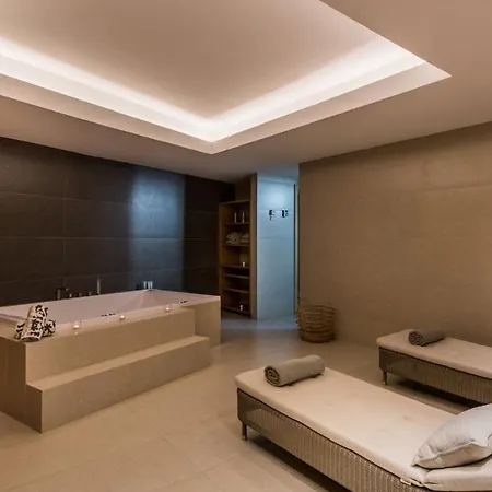Frontline Costabella - * Marbella