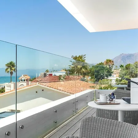 Villa Frontline Costabella - *
